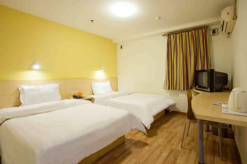 7Days Inn Jiangmen Peng Jiang Qiao North Oda fotoğraf