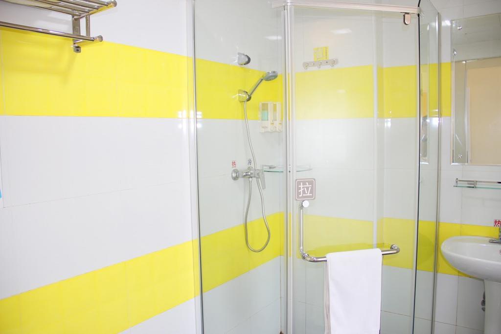 7Days Inn Jiangmen Peng Jiang Qiao North Dış mekan fotoğraf
