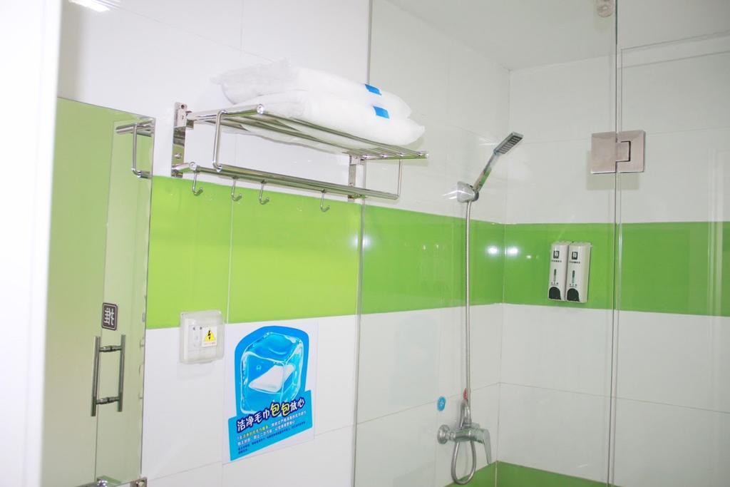 7Days Inn Jiangmen Peng Jiang Qiao North Dış mekan fotoğraf